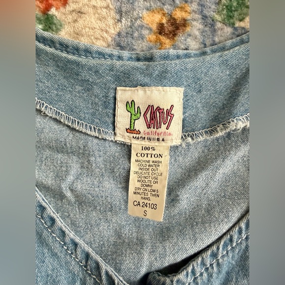 Vintage Denim Dress with Star and Flag Embroidery - Picture 8 of 9